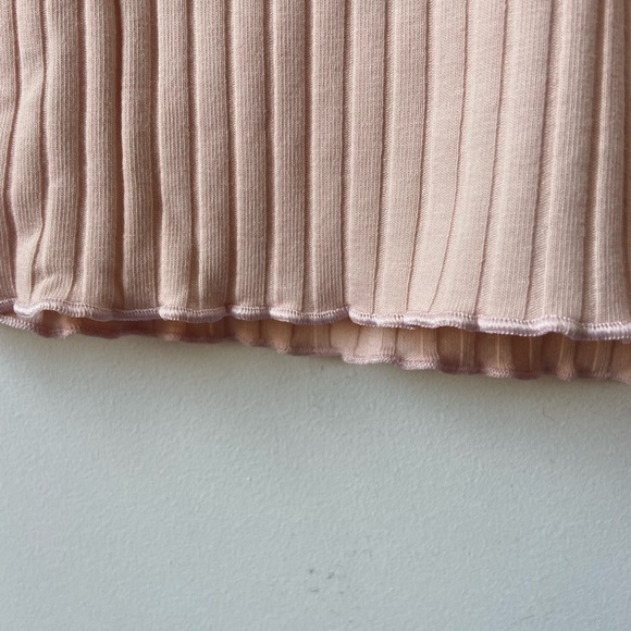 Cute light pink t-shirt - Picture 2 of 5